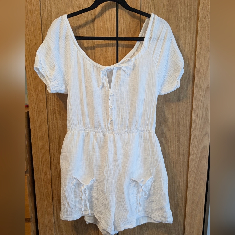 White Short Sleeve Romper